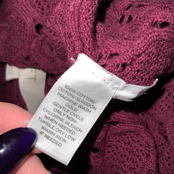 Ann Taylor loft burgundy lace blouse - Picture 5 of 6